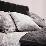 Cracow Jacuzzi Apartments - Silver Room