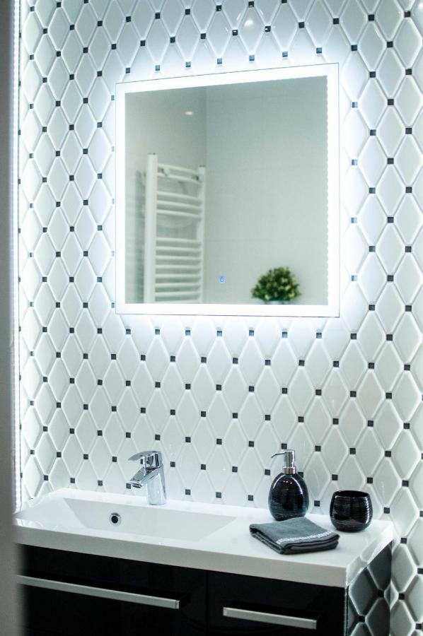 Cracow Jacuzzi - Silver Apartment